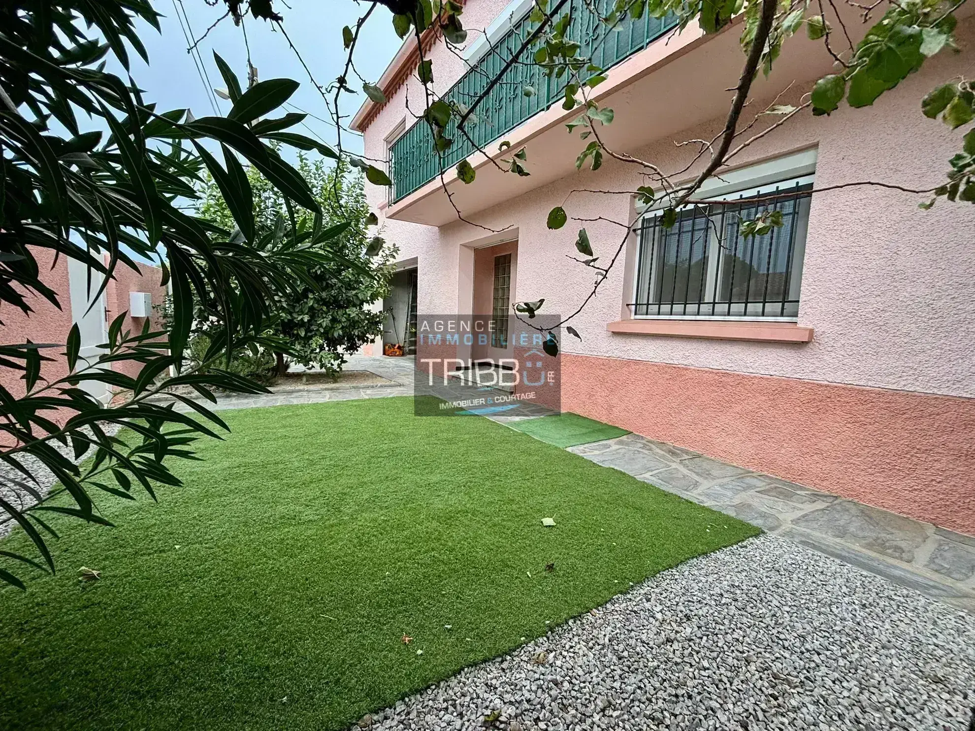 Maison à vendre à Bages - 3 chambres, garage, terrasse 