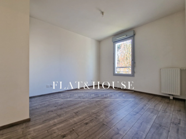 À vendre : Appartement T2 de 39 m² à Nantes avec balcon et parking couvert 