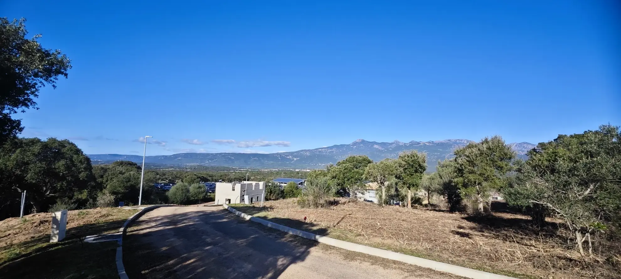 Dernières parcelles à bâtir à Figari - Vue imprenable 