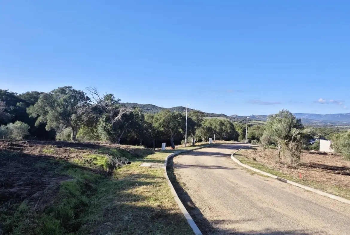 Dernières parcelles à bâtir à Figari - Vue imprenable 