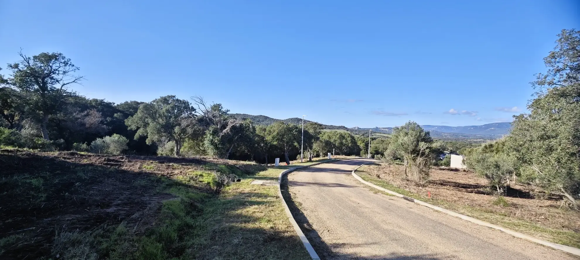 Dernières parcelles à bâtir à Figari - Vue imprenable 