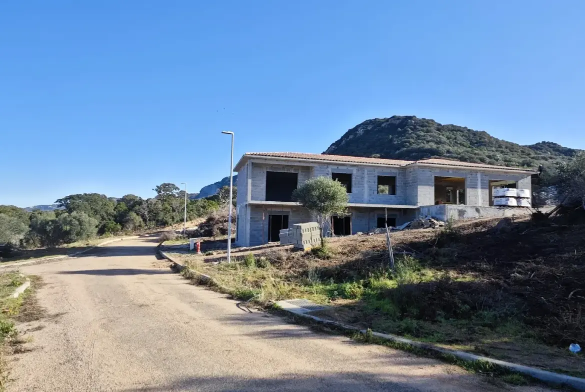 Dernières parcelles à bâtir à Figari - Vue imprenable 
