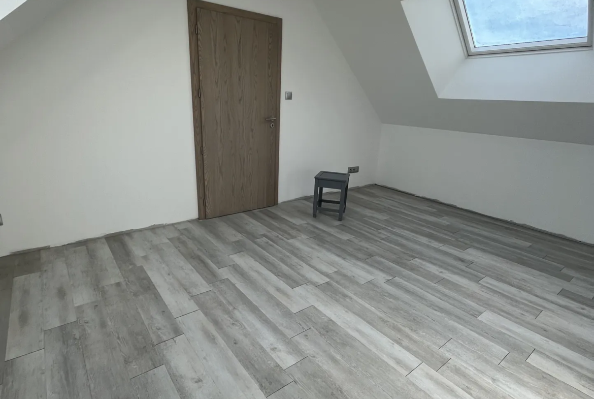 Magnifique maison de 234 m² à Magny-Vernois avec 5 chambres et double garage 