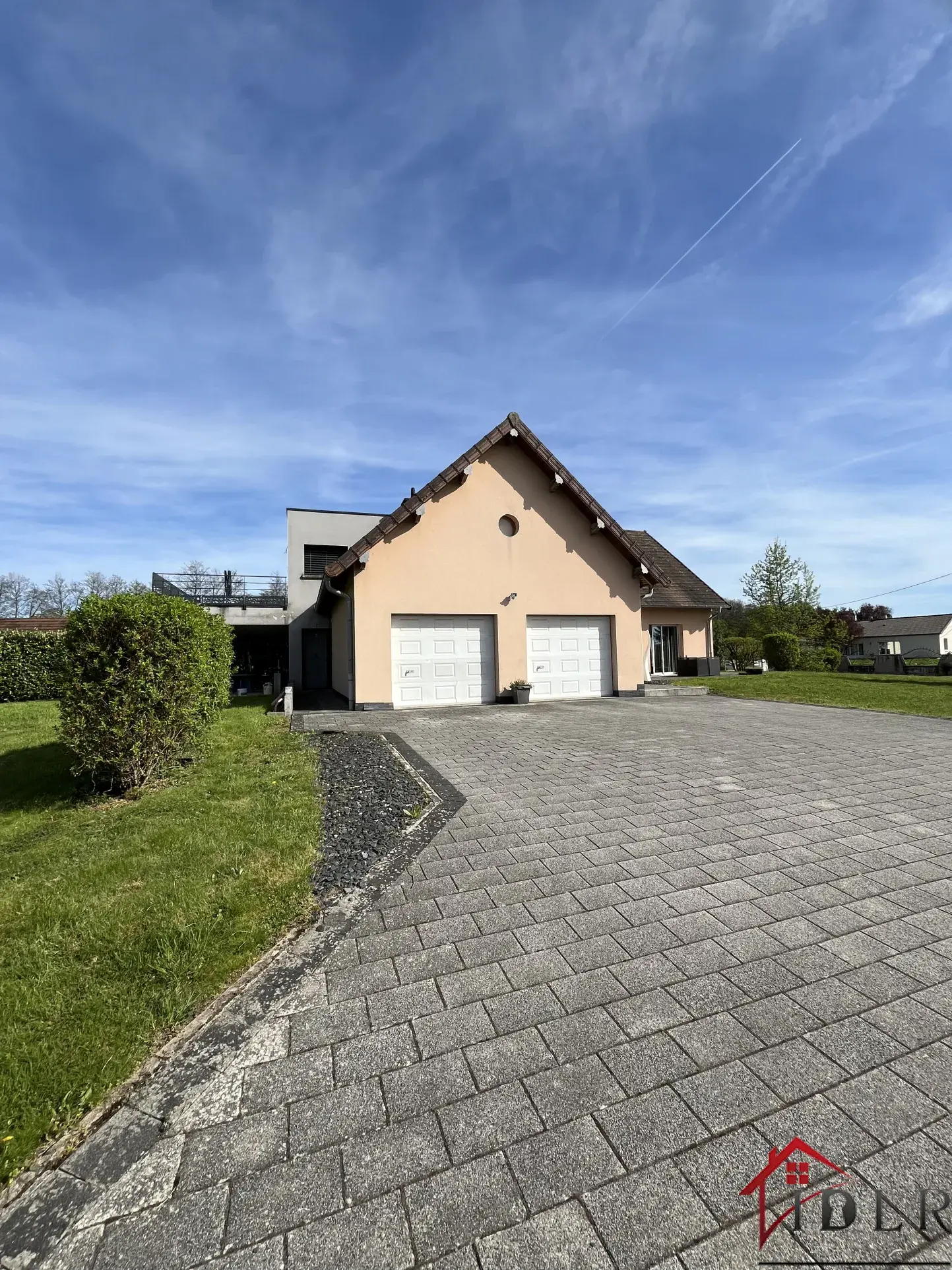 Magnifique maison de 234 m² à Magny-Vernois avec 5 chambres et double garage 