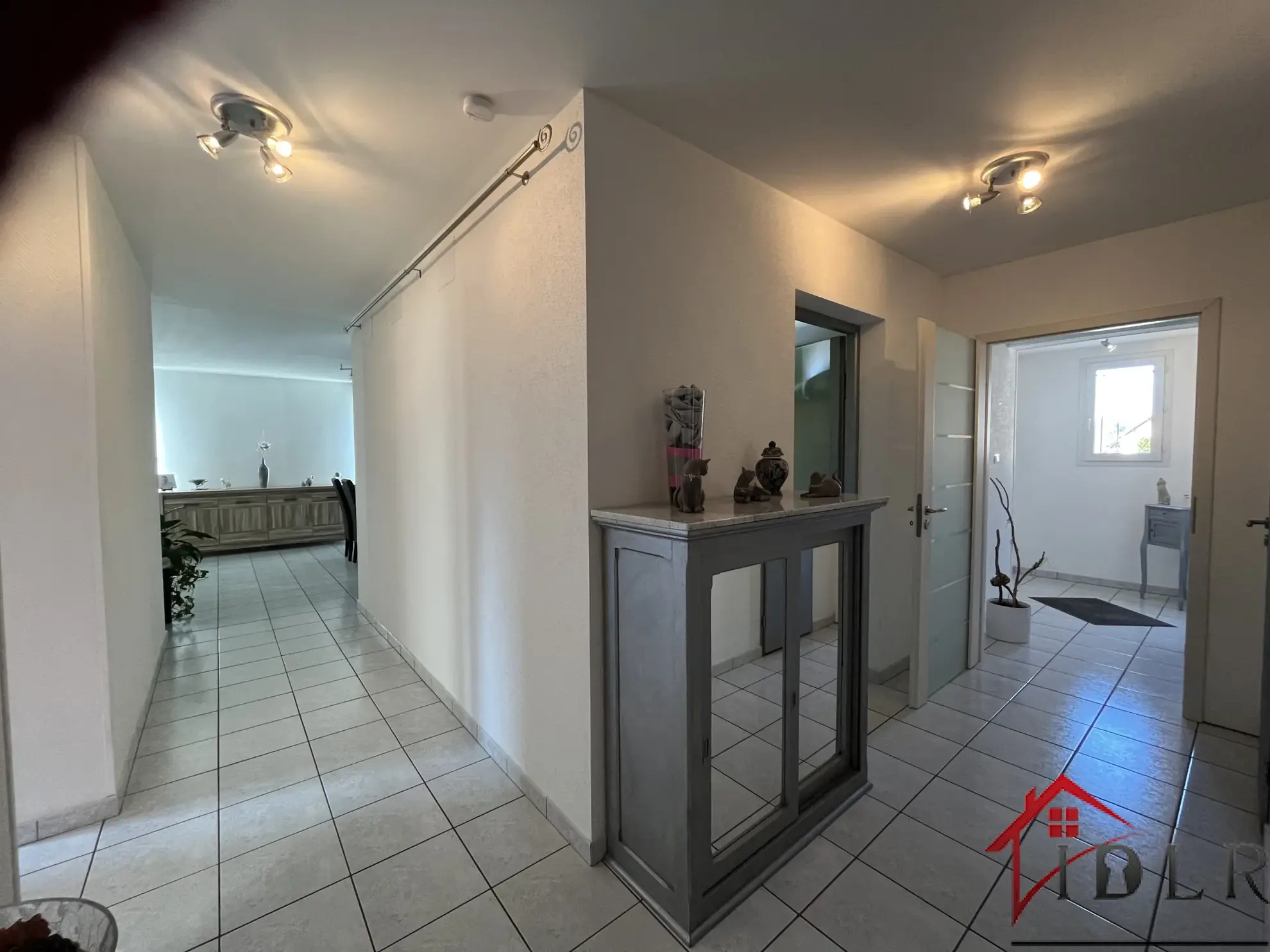 Magnifique maison de 234 m² à Magny-Vernois avec 5 chambres et double garage 
