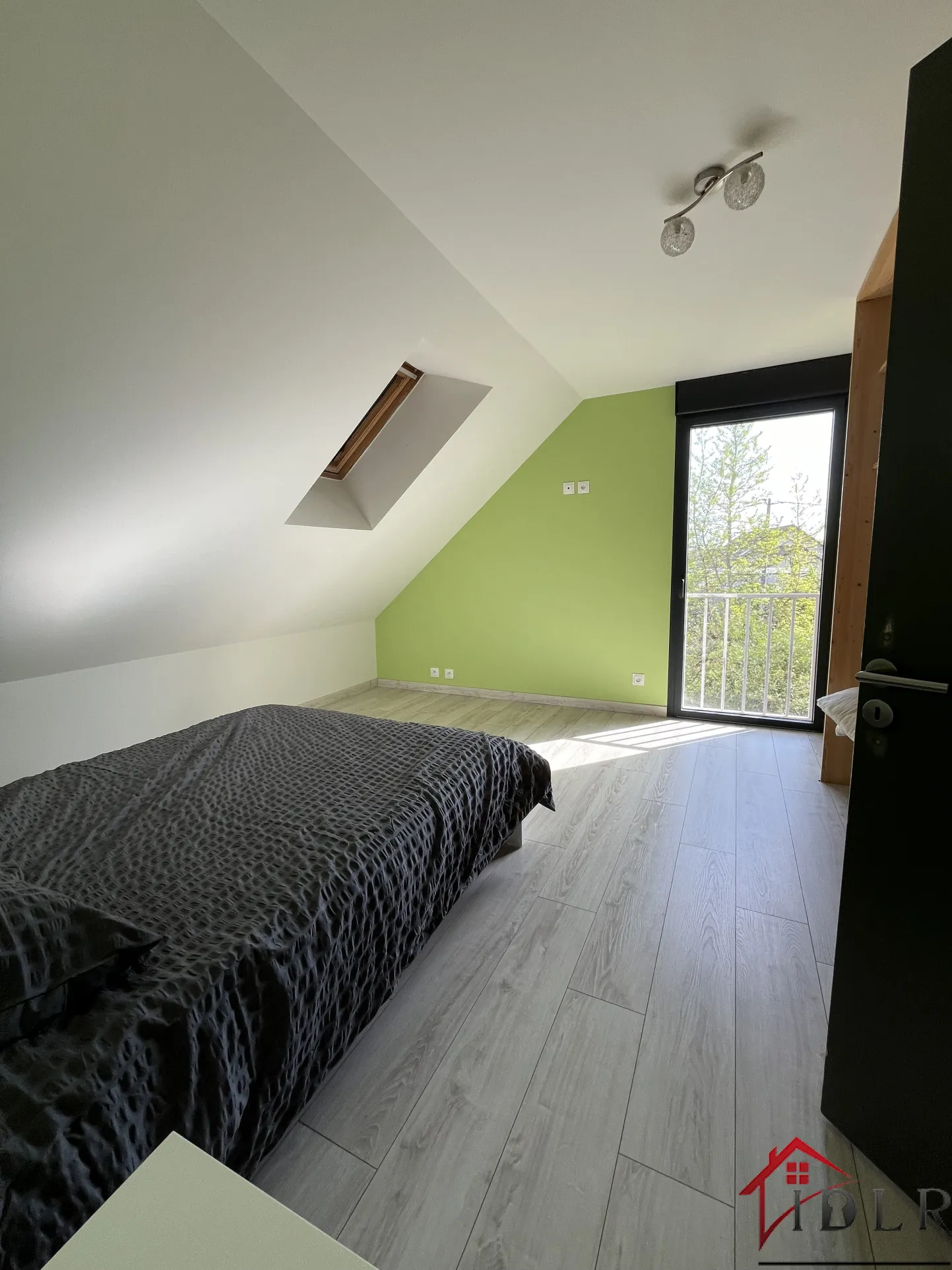 Magnifique maison de 234 m² à Magny-Vernois avec 5 chambres et double garage 