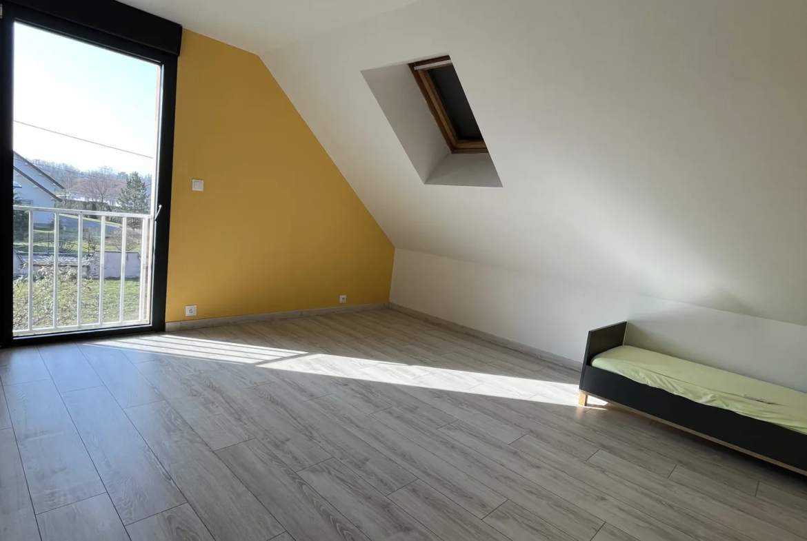 Magnifique maison de 234 m² à Magny-Vernois avec 5 chambres et double garage 