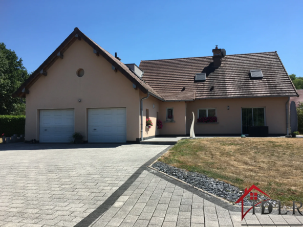 Magnifique maison de 234 m² à Magny-Vernois avec 5 chambres et double garage