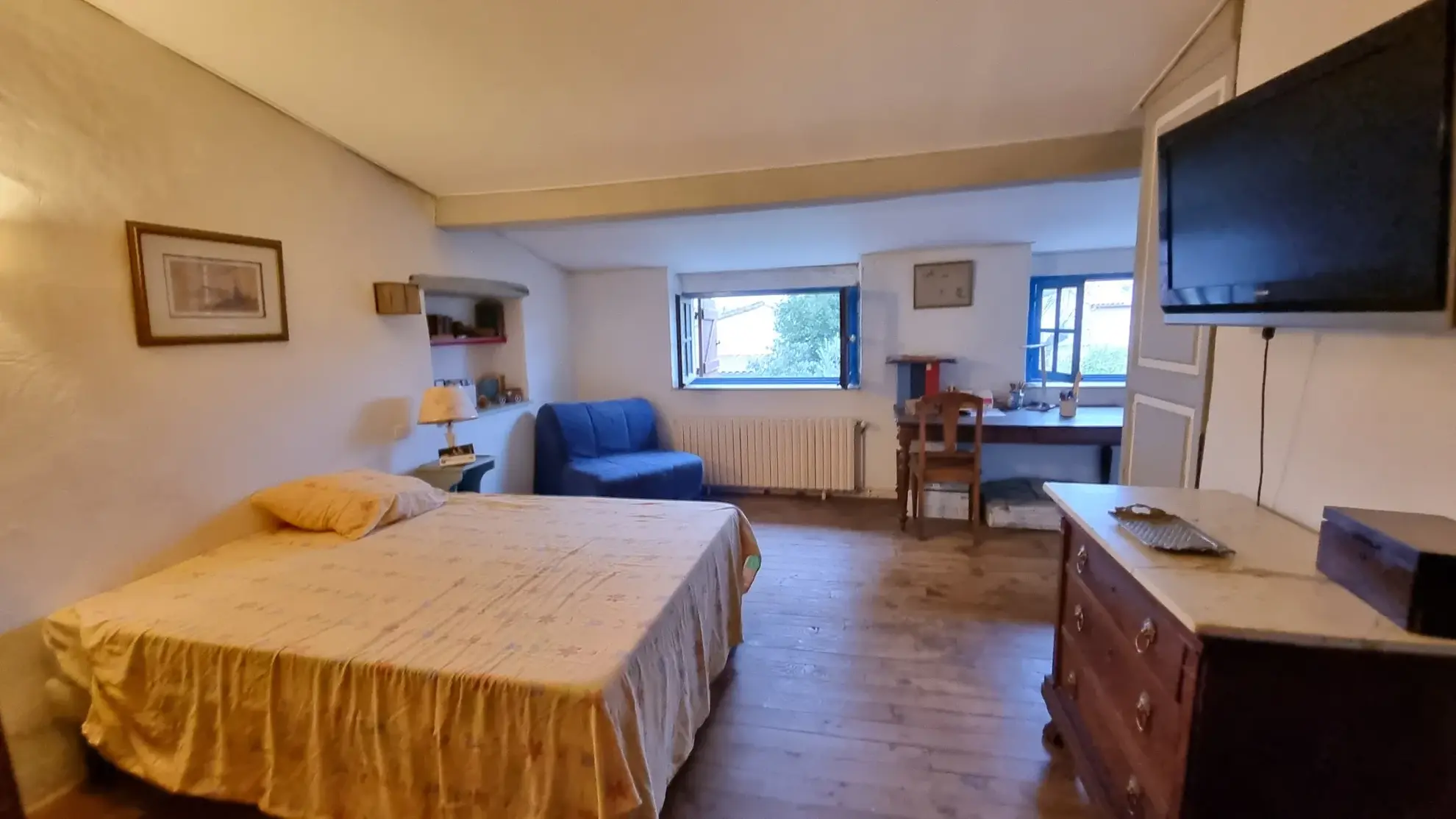 À vendre : Maison de village avec jardin à Aujargues 