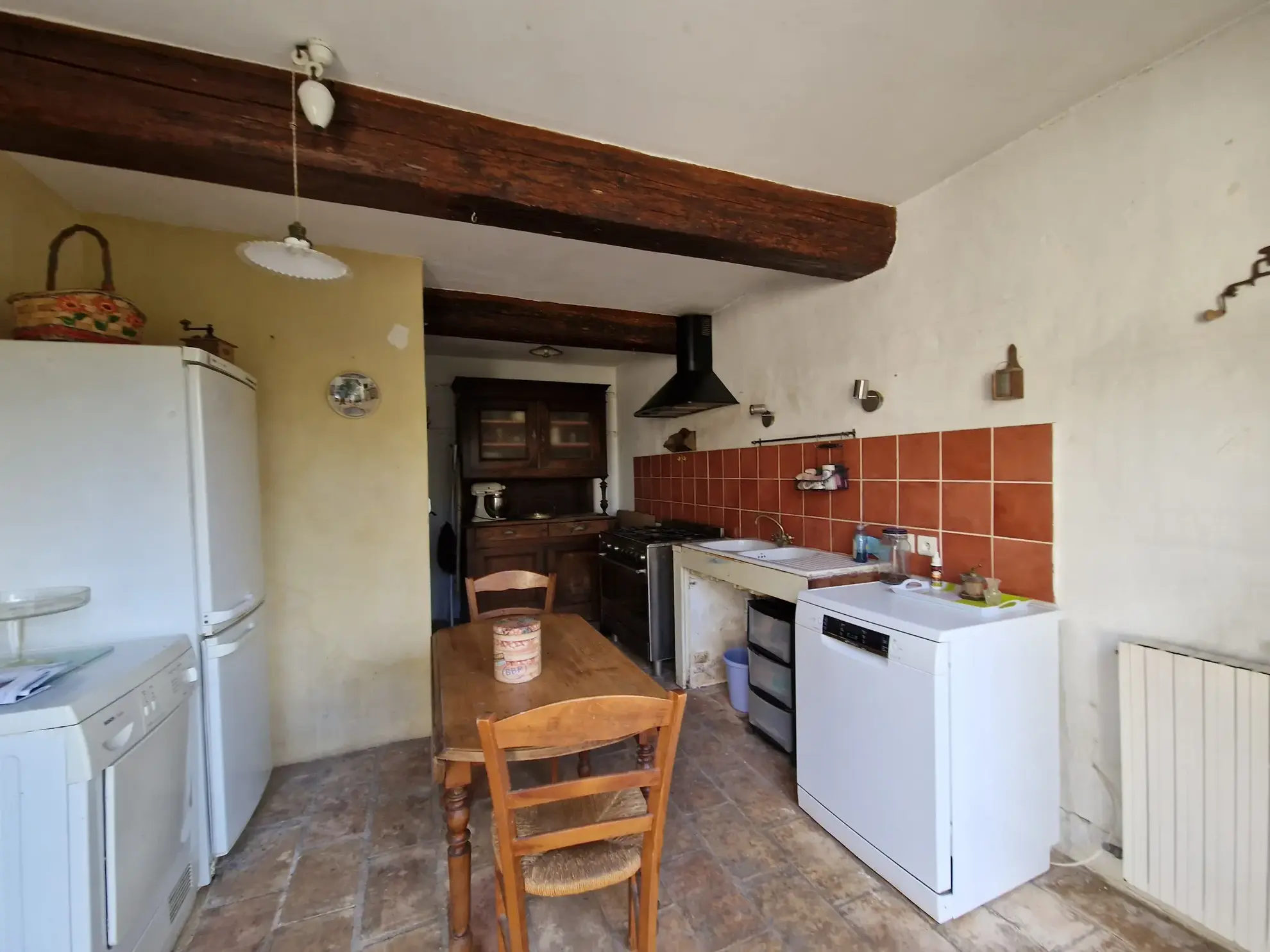 À vendre : Maison de village avec jardin à Aujargues 