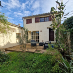 À vendre : Maison de village avec jardin à Aujargues
