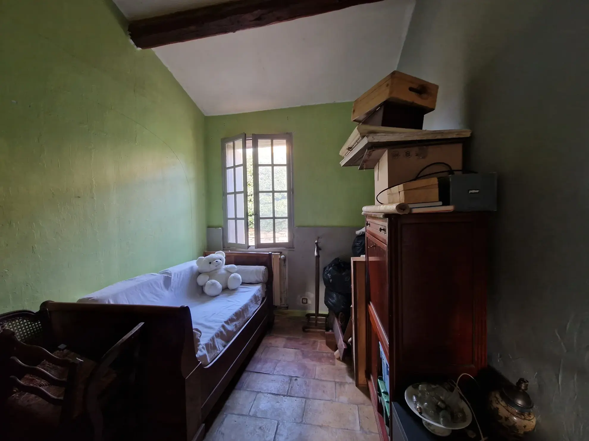 À vendre : Maison de village avec jardin à Aujargues 