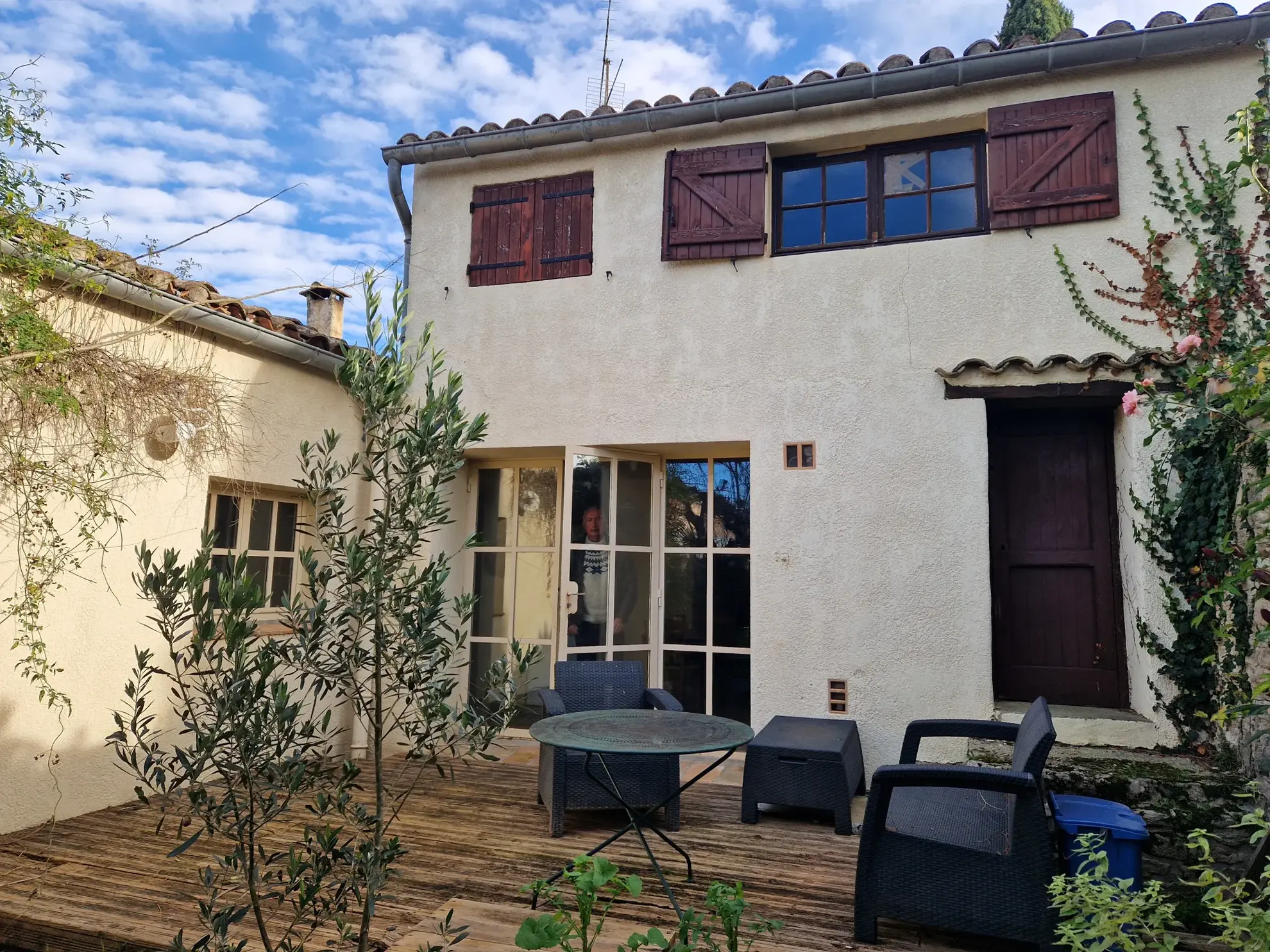 À vendre : Maison de village avec jardin à Aujargues 