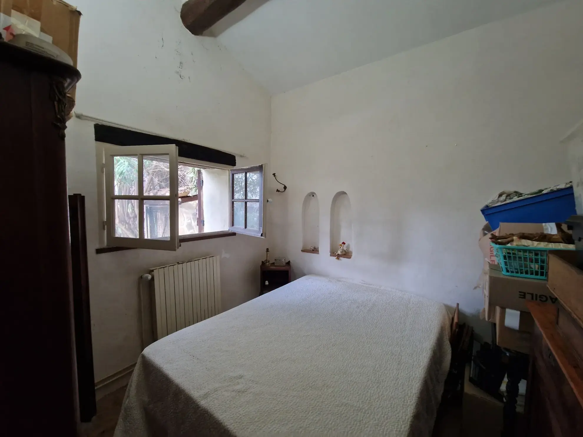 À vendre : Maison de village avec jardin à Aujargues 