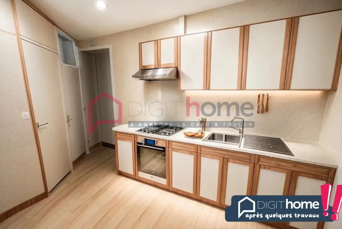 Appartement T2 à rénover à Toulon avec véranda - 80 000 € 