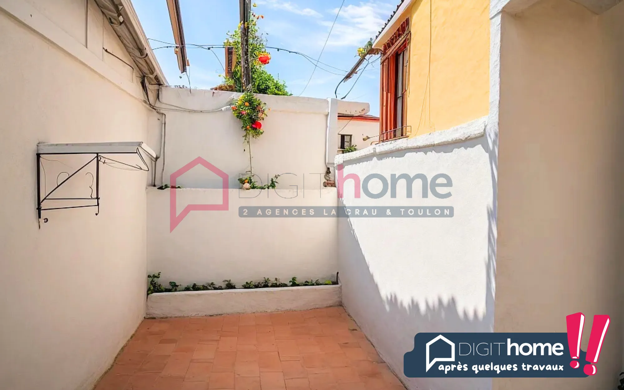 Appartement T2 à rénover à Toulon avec véranda - 80 000 € 