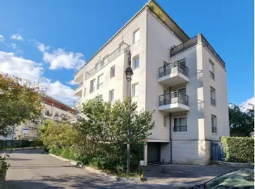 Appartement lumineux 3 pièces à vendre à Antony 