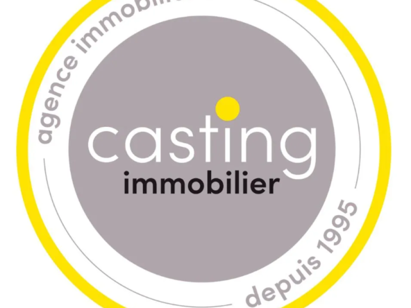 Appartement atypique avec terrasse au dernier étage à Perpignan 