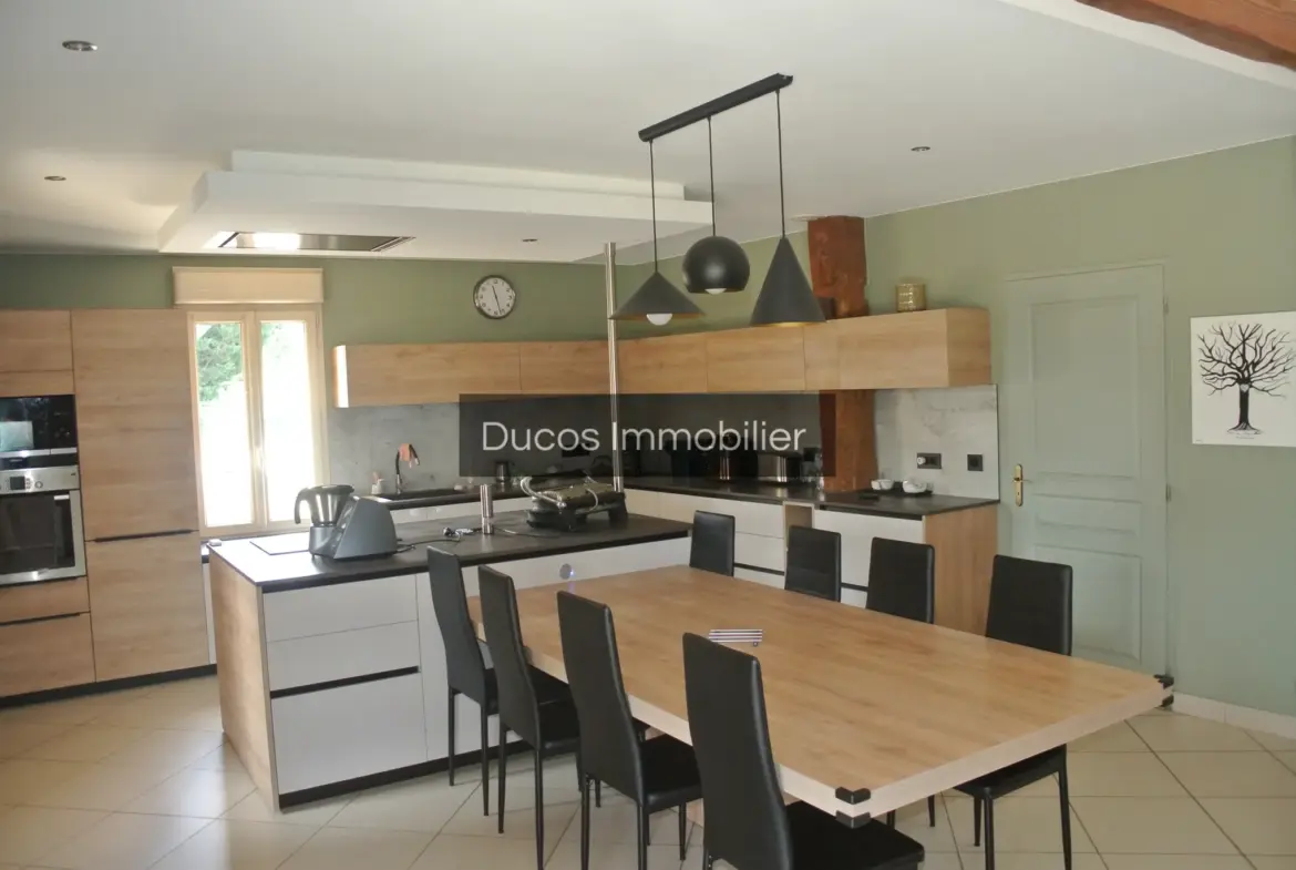 Maison rénovée de 6 chambres à Le Mas d'Agenais 