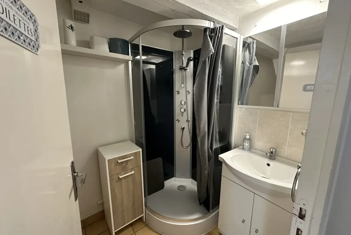 Maison rénovée à vendre à Plumeliau - 162 750 € 