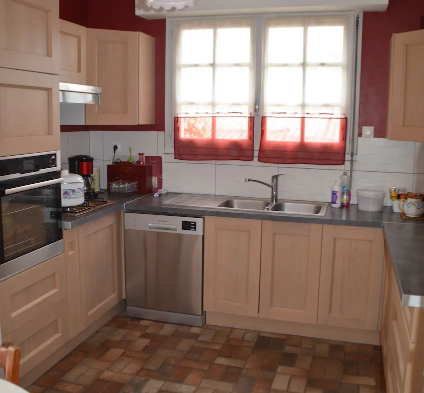 Maison à vendre à Ste Hermine - 100 m² - 3 chambres 