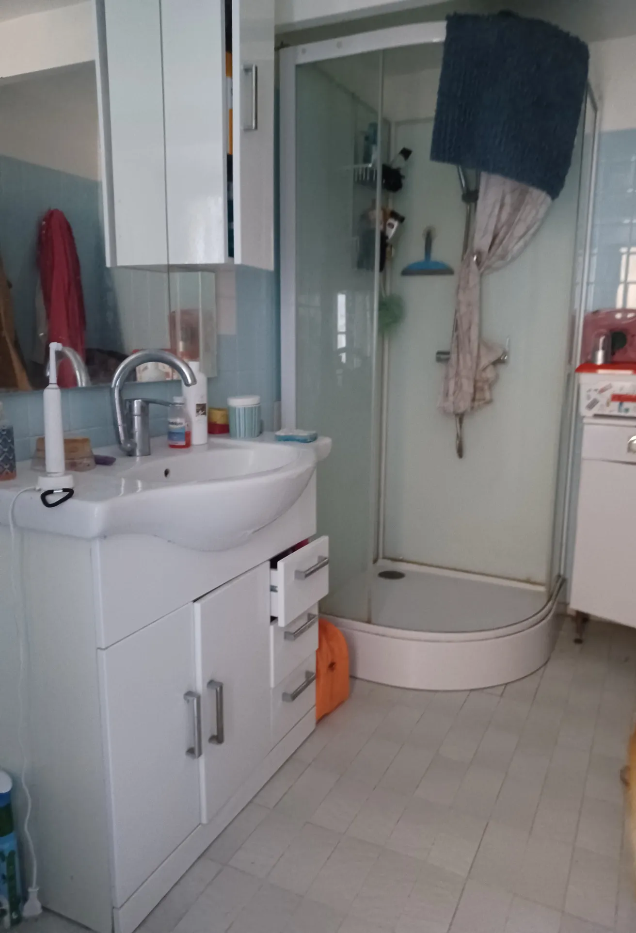 Maison de village sur 3 niveaux àLes Mées avec terrasse et potentiel d'agrandissement 
