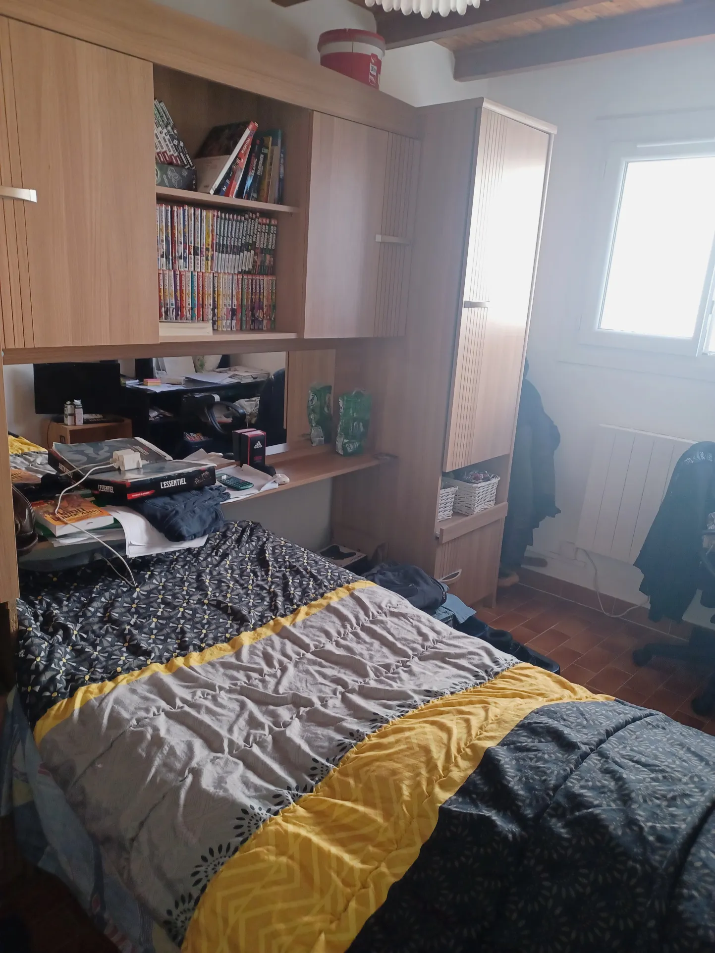 Maison de village sur 3 niveaux àLes Mées avec terrasse et potentiel d'agrandissement 