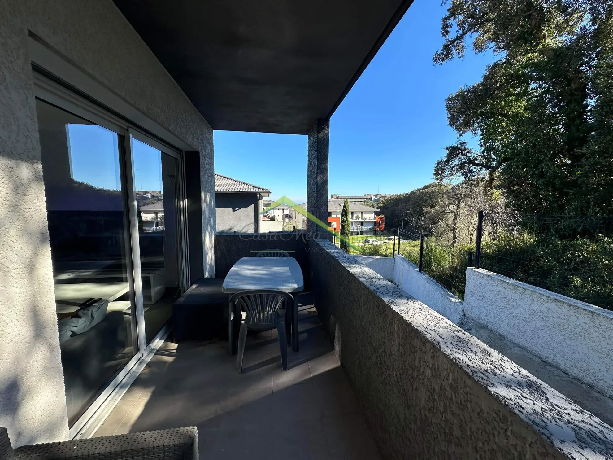 Appartement T2 avec terrasse et parking à Bastia 