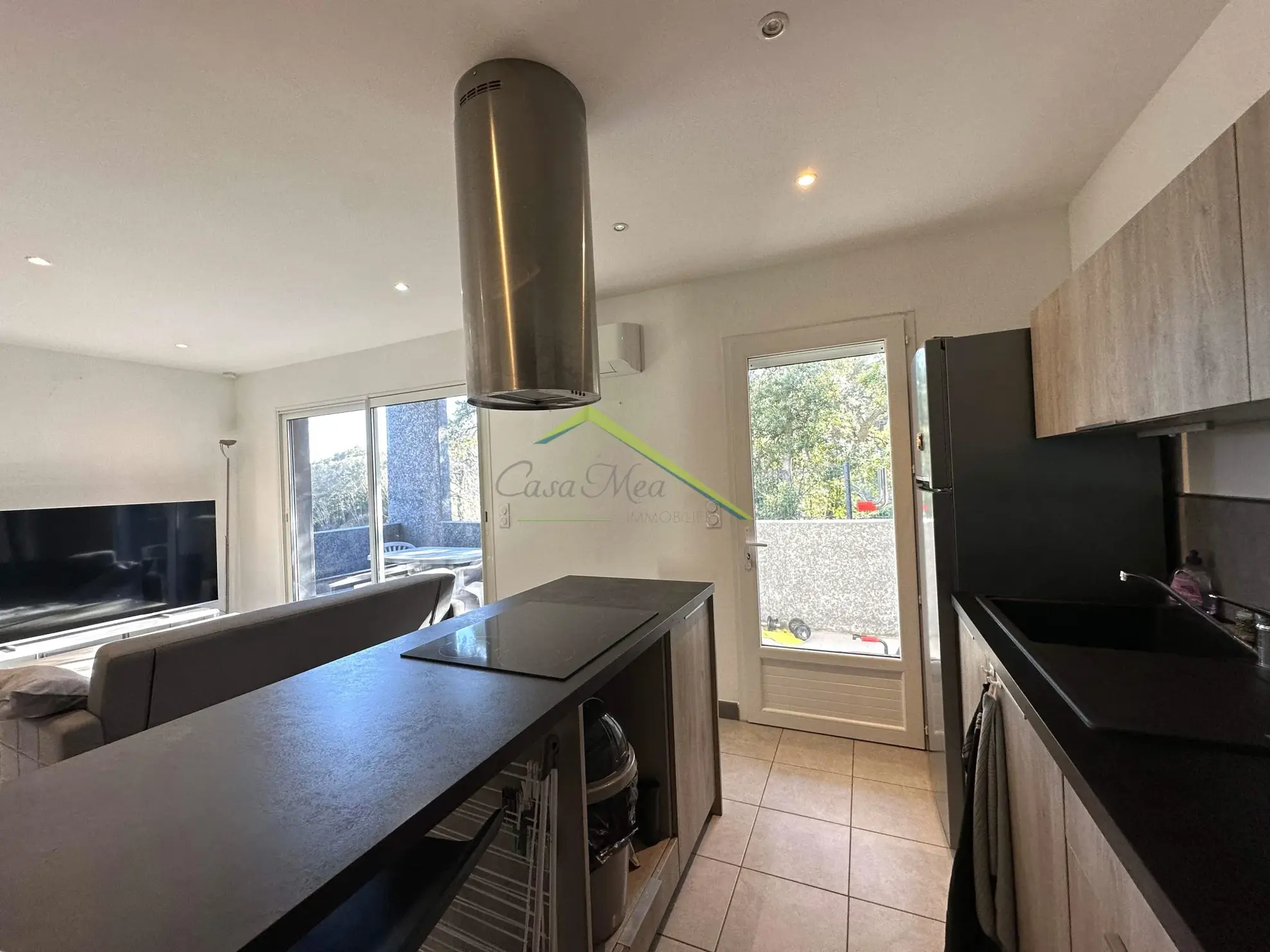 Appartement T2 avec terrasse et parking à Bastia 