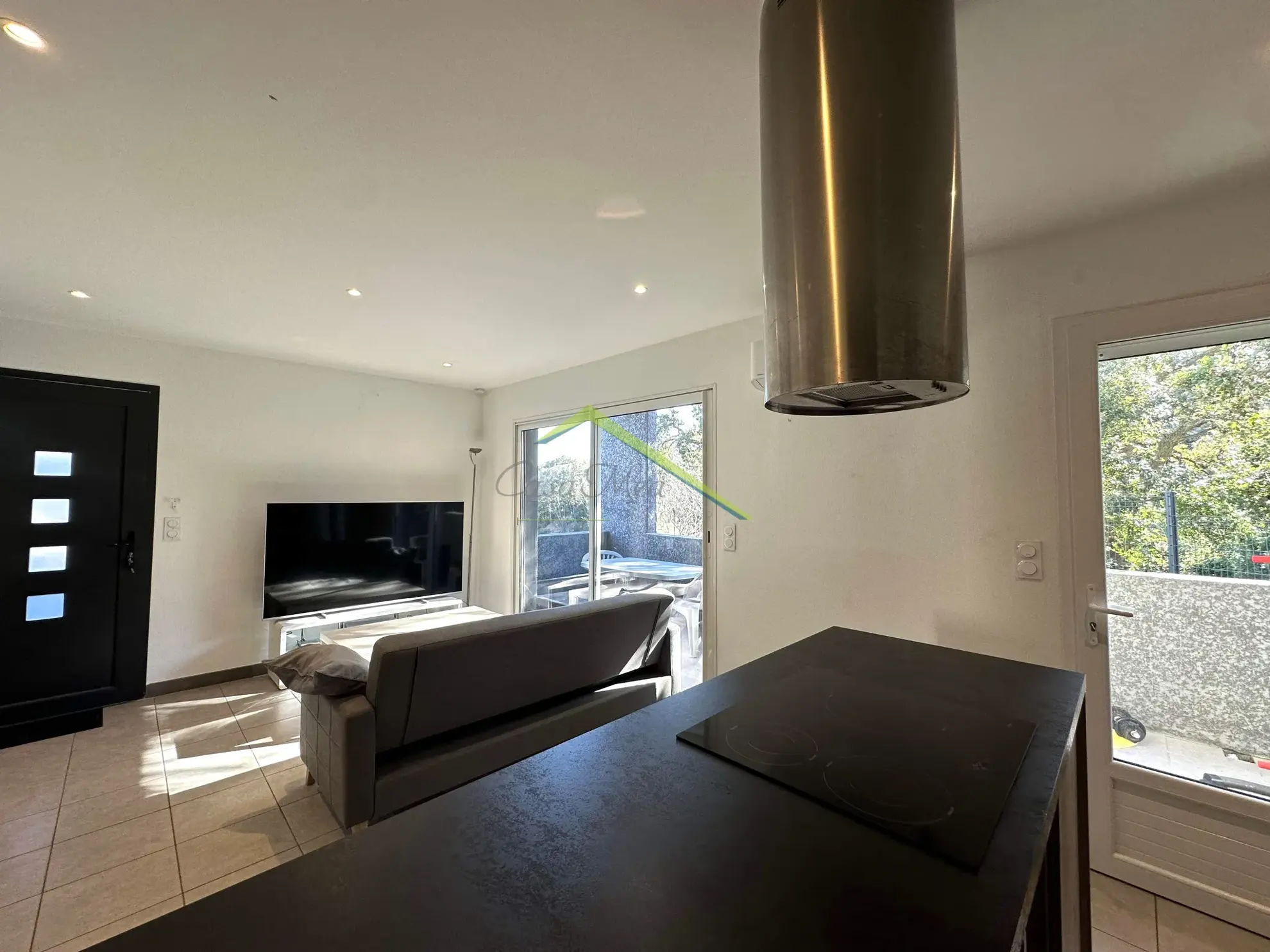 Appartement T2 avec terrasse et parking à Bastia 