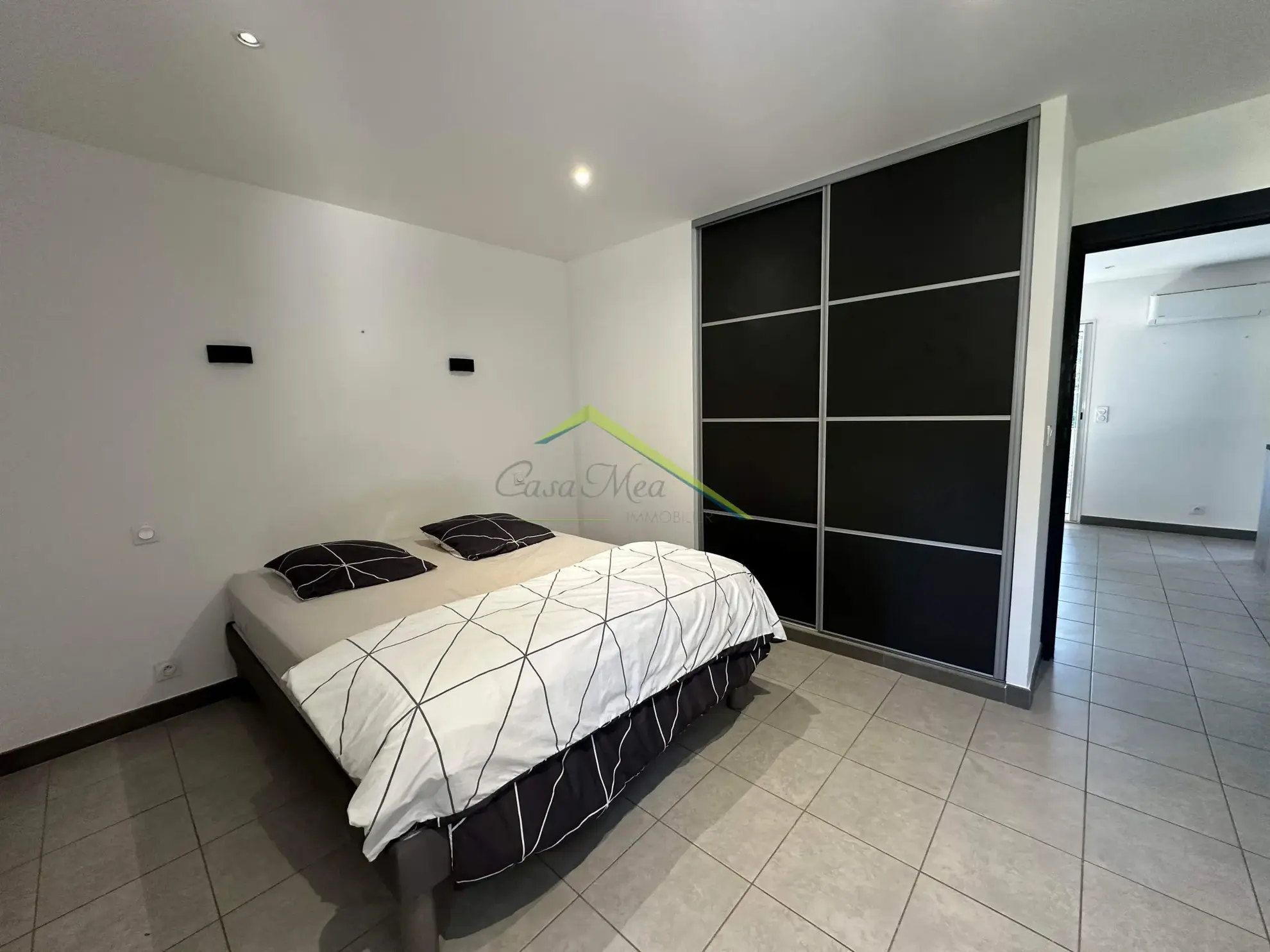 Appartement T2 avec terrasse et parking à Bastia 