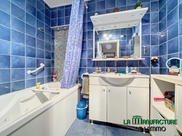 Appartement F5 avec Balcon et Vue Imprenable à Saint-Étienne 