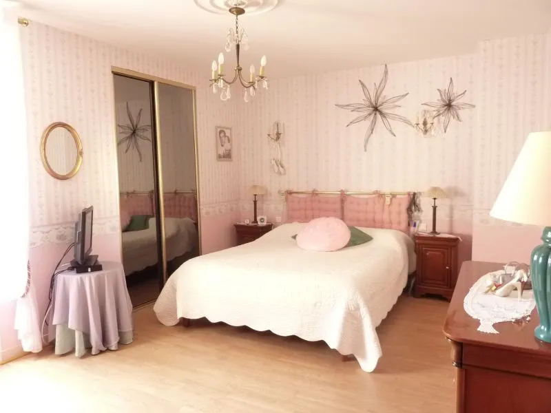 Belle maison à vendre à Lacapelle Biron, 4 chambres et jardin 