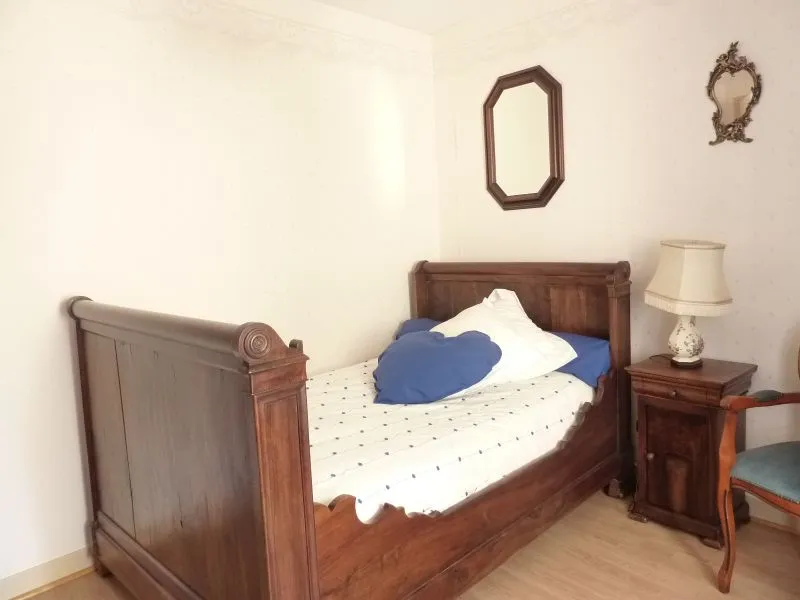 Belle maison à vendre à Lacapelle Biron, 4 chambres et jardin 
