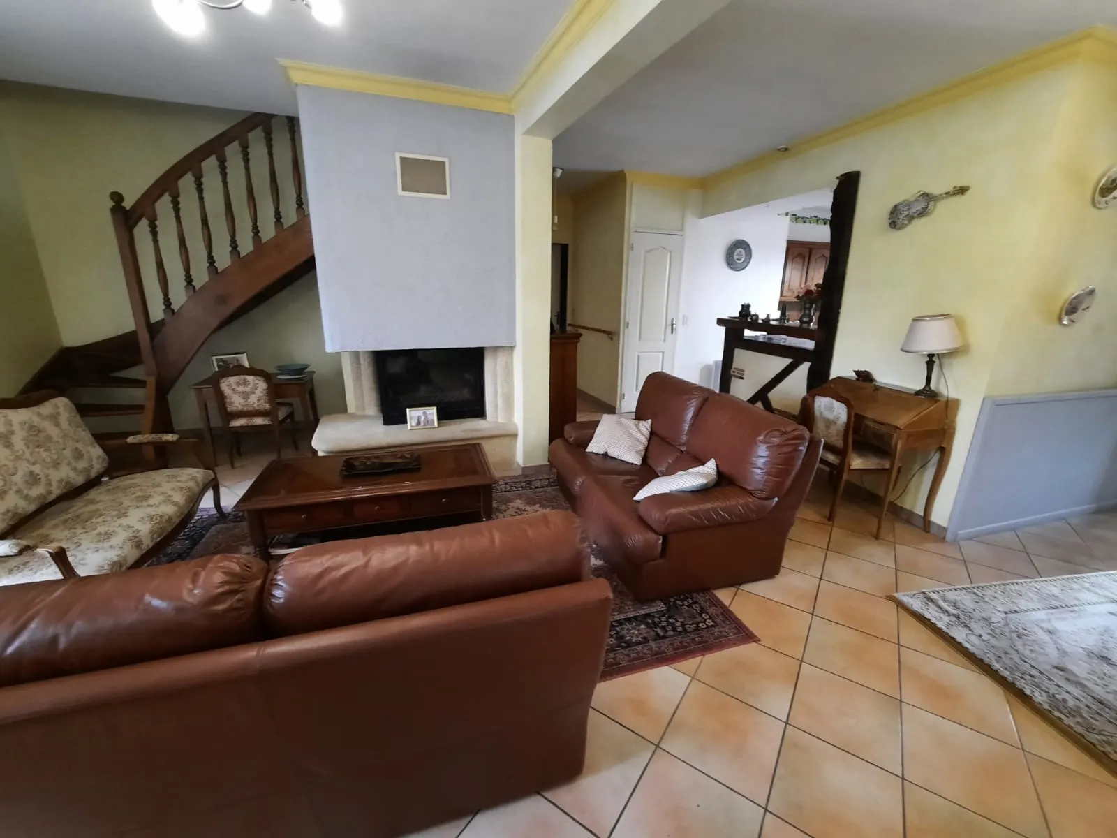 Belle maison à vendre à Lacapelle Biron, 4 chambres et jardin 