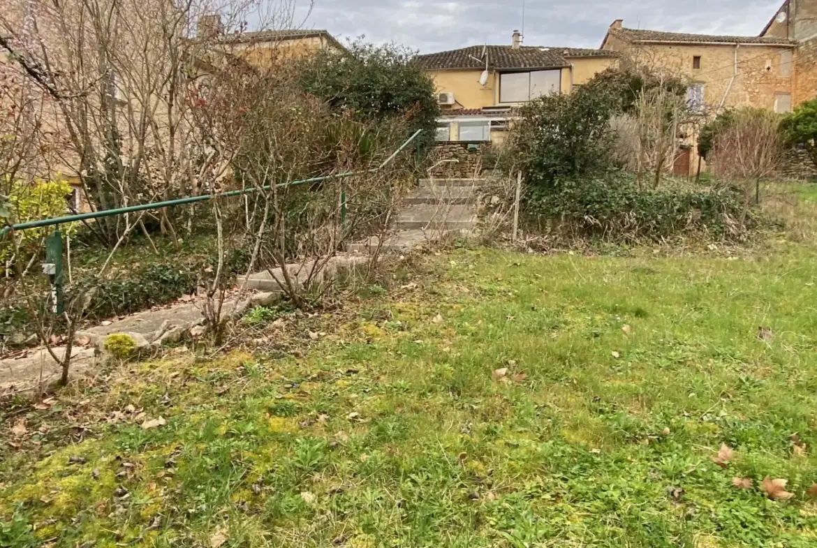 Belle maison à vendre à Lacapelle Biron, 4 chambres et jardin 