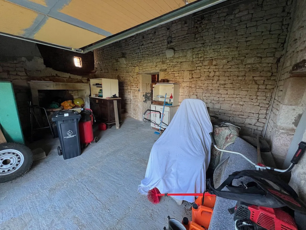 Agréable Maison avec Jardin à Sainte Gemme la Plaine 
