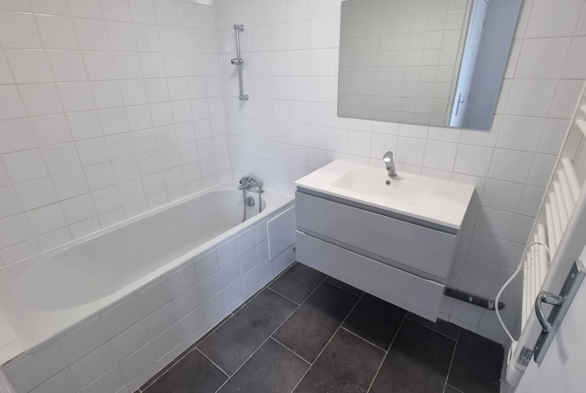 Duplex T4 à vendre à Cartigny, Roubaix - 101 000 € 