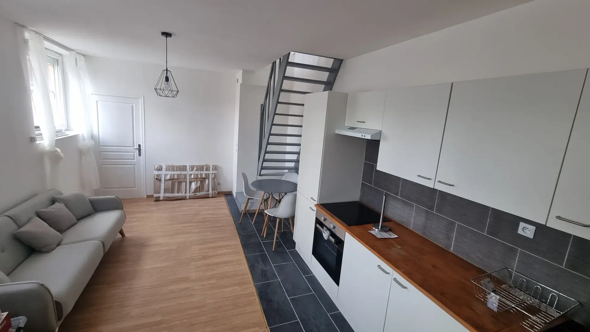 Duplex T4 à vendre à Cartigny, Roubaix - 101 000 € 
