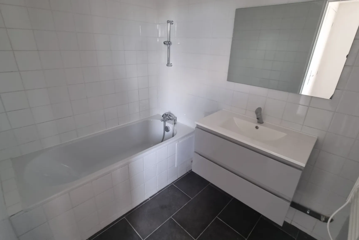 Duplex T4 à vendre à Cartigny, Roubaix - 101 000 € 