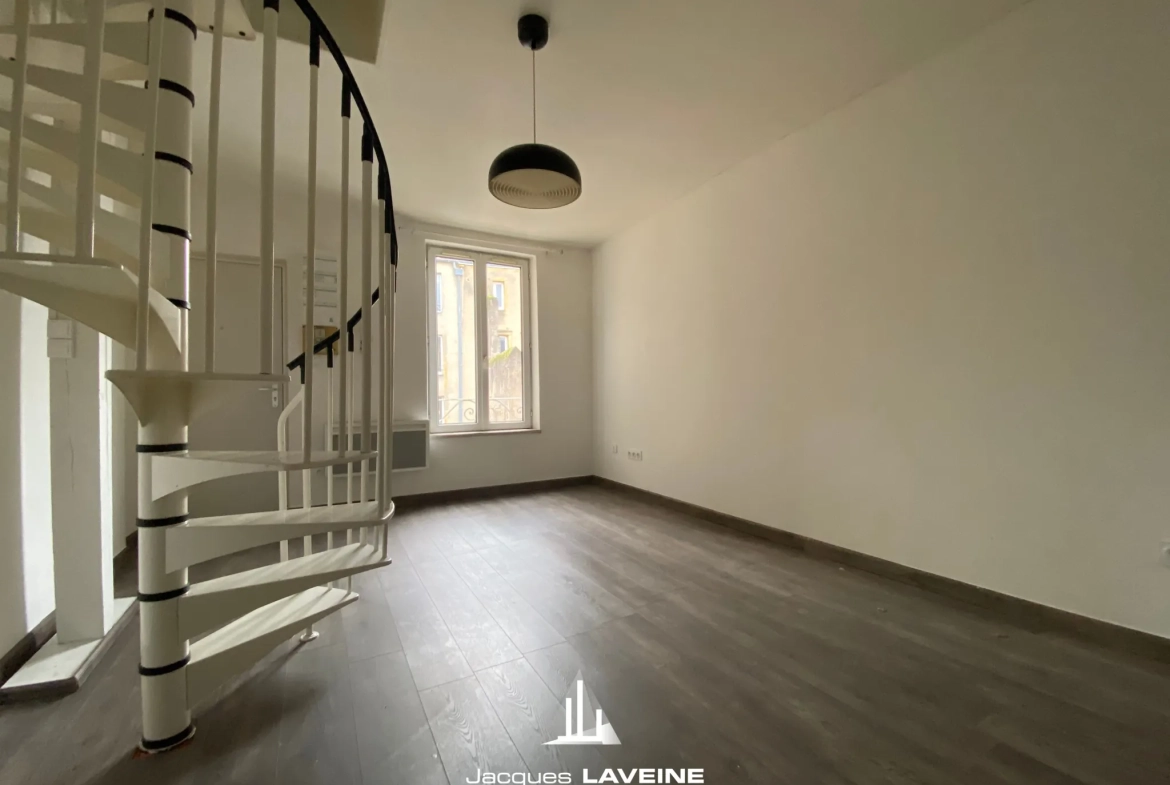 Appartement duplex 2 pièces de 35 m² à Metz en hypercentre 