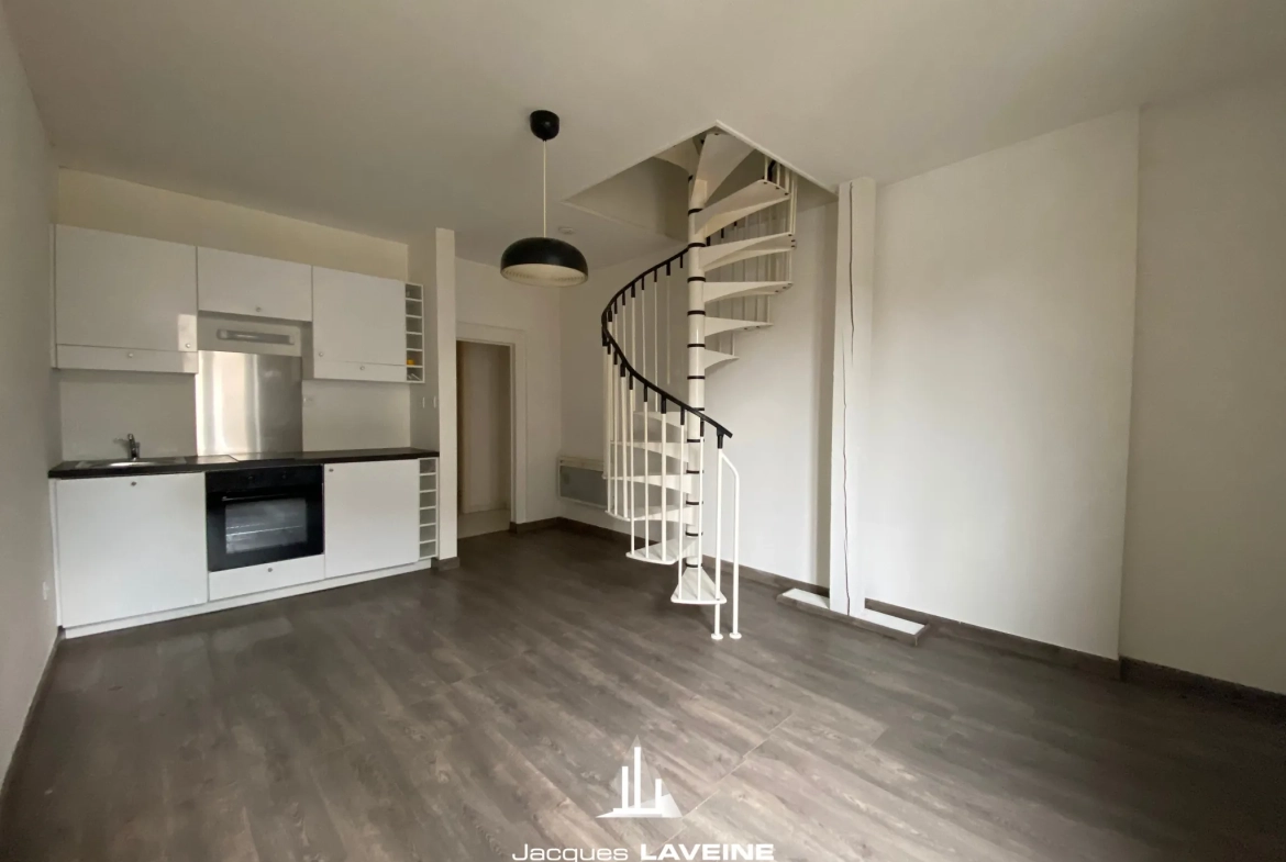 Appartement duplex 2 pièces de 35 m² à Metz en hypercentre 