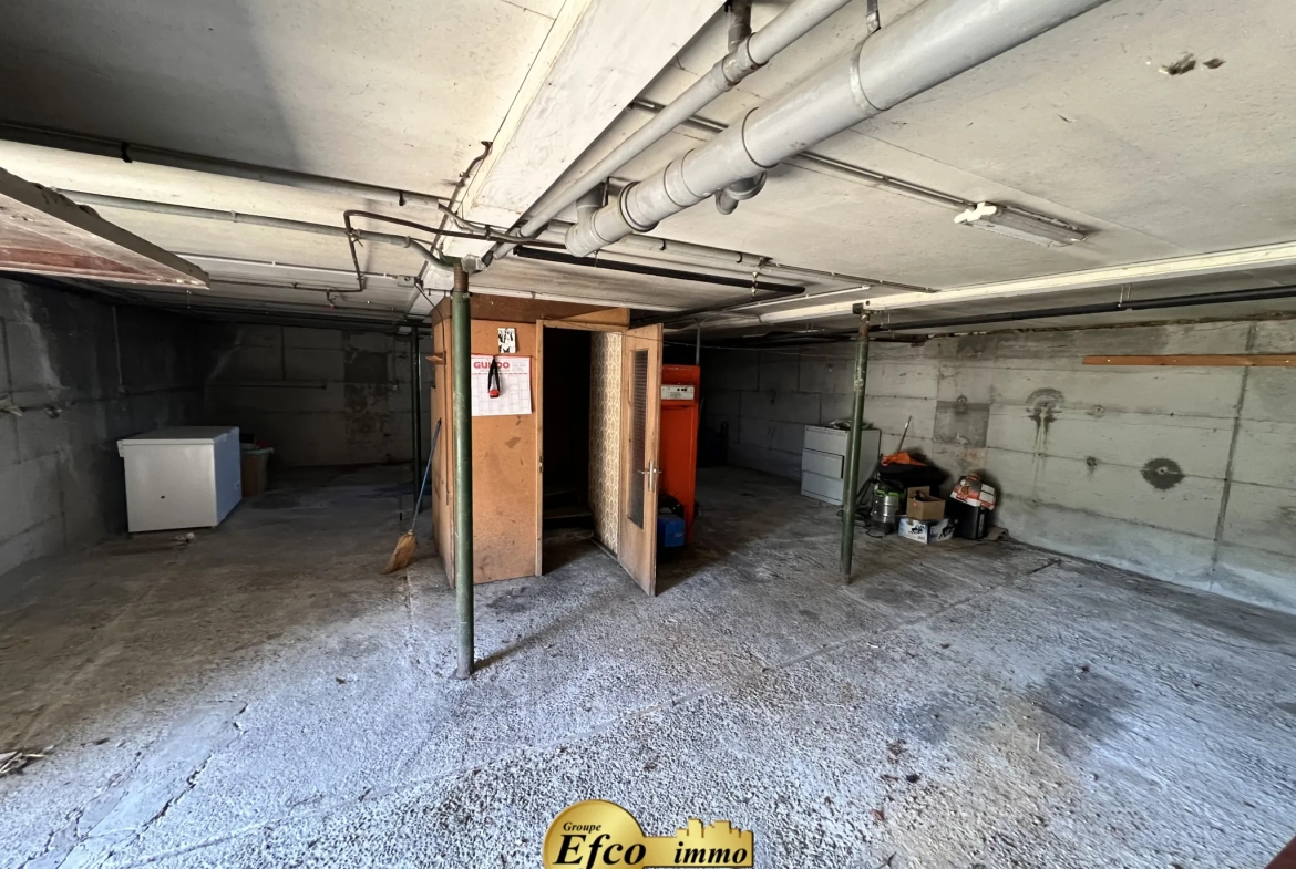 Maison à rénover de 95 m² à Franken avec garage et grand potentiel 