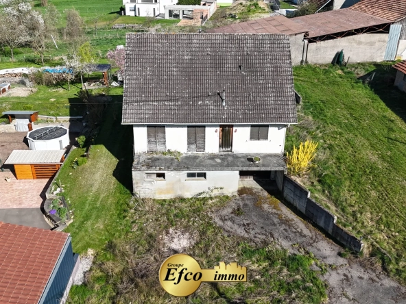 Maison à rénover de 95 m² à Franken avec garage et grand potentiel