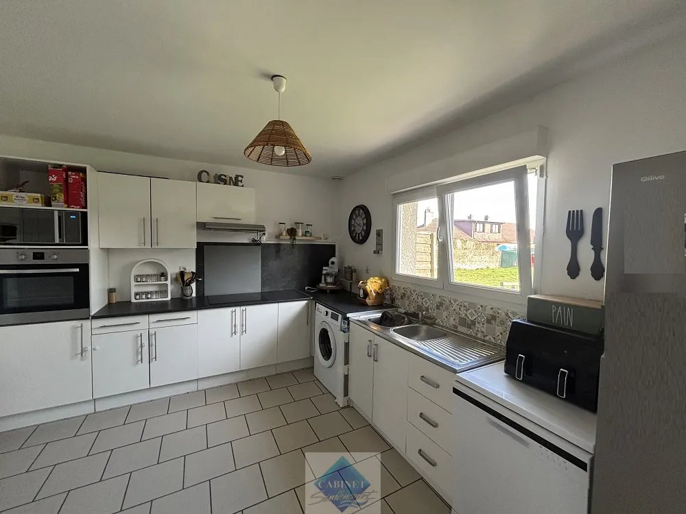 Maison semi-mitoyenne 6 km de la mer à Ault, 3 chambres, jardin clos 