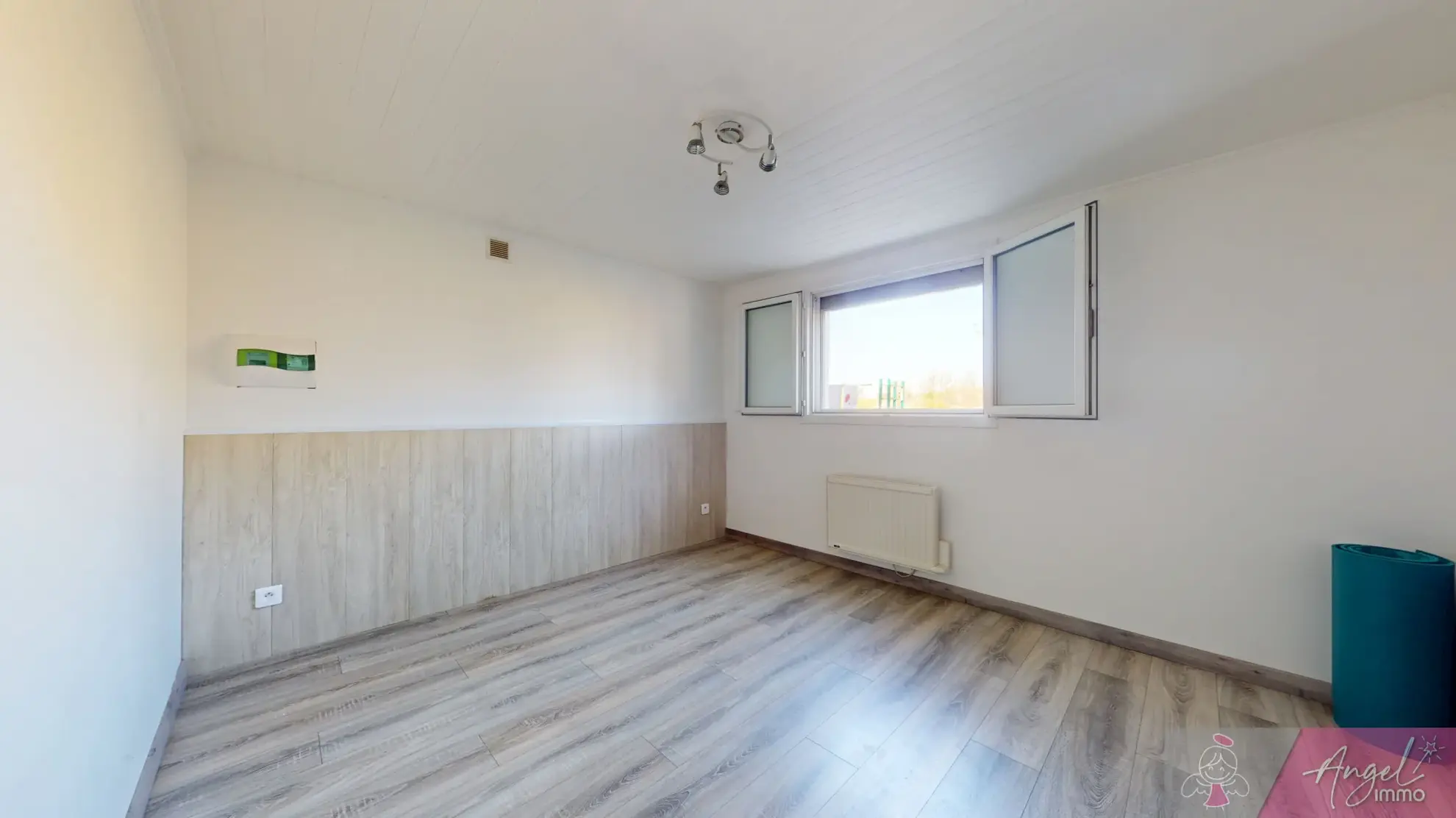 Belle maison de 165 m² avec piscine et extérieur arboré à Ougney 