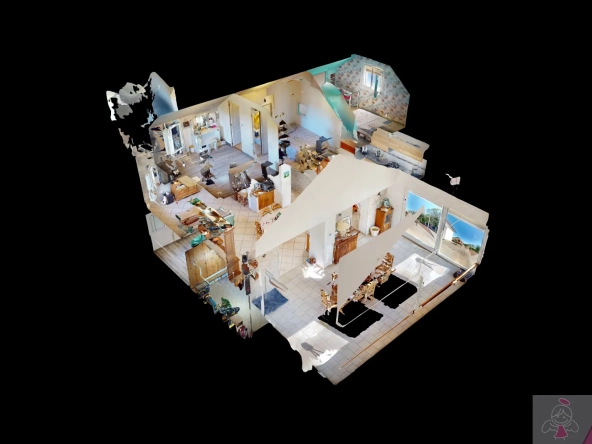 Belle maison de 165 m² avec piscine et extérieur arboré à Ougney 