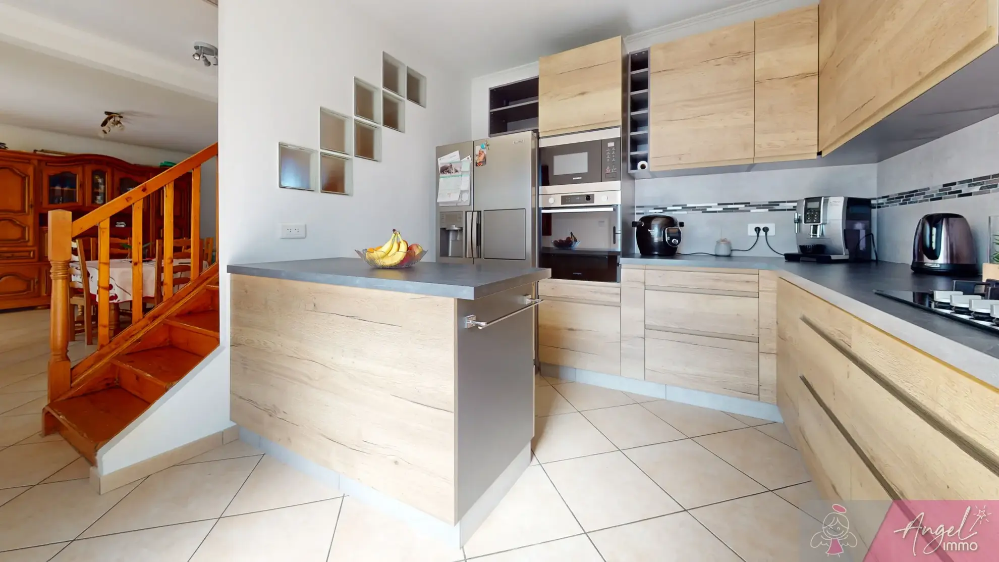 Belle maison de 165 m² avec piscine et extérieur arboré à Ougney 