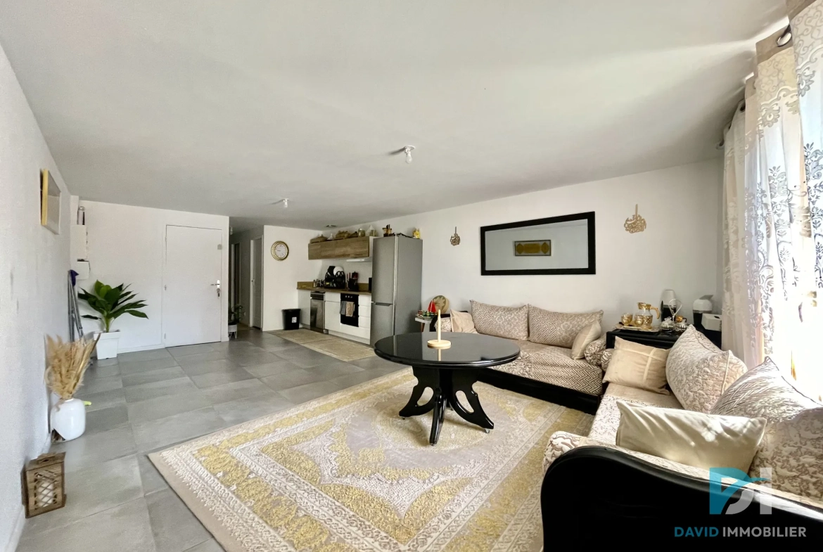 Location appartement duplex rénové de 85 m² à Béziers 