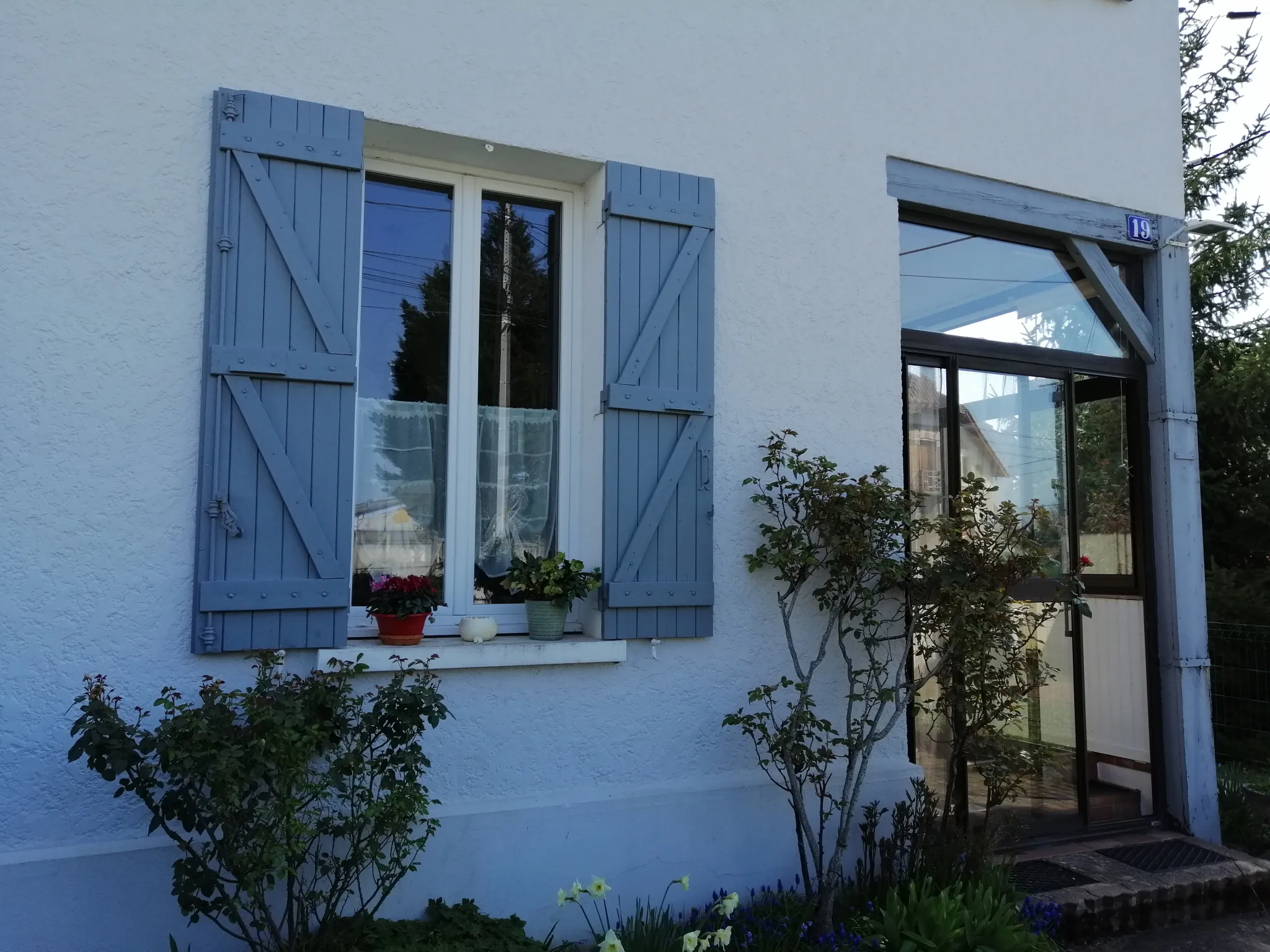 Maison individuelle de 160 m² à Nevers avec jardin et garage 